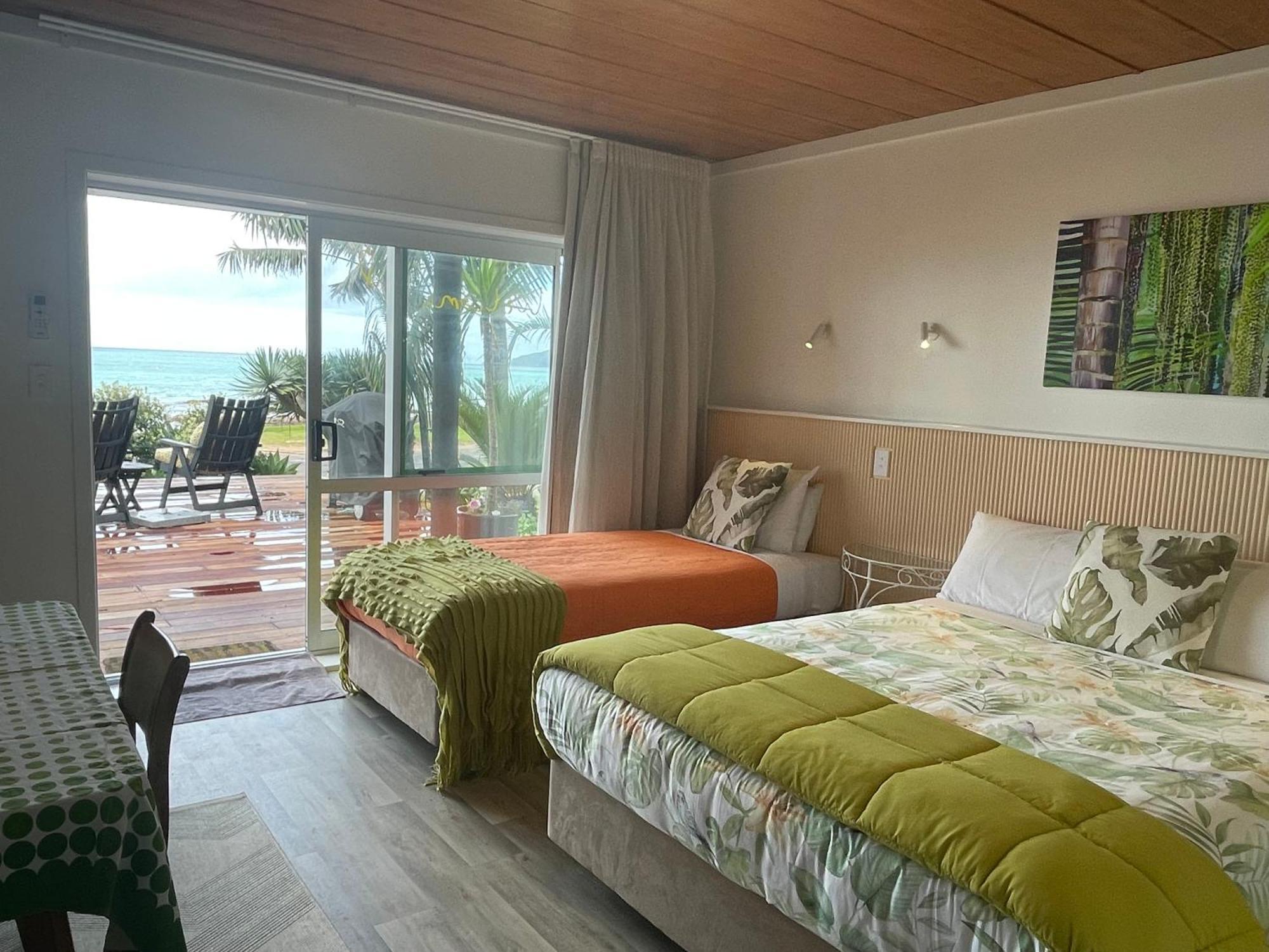 Lodge Driftwood Beachfront, Cable Bay, Northland