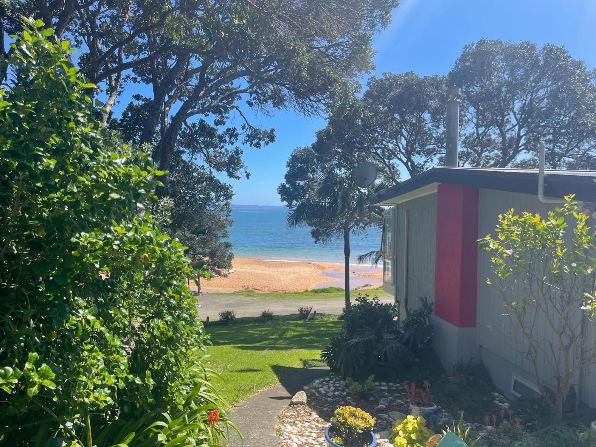 Driftwood Beachfront, Cable Bay, Northland Lodge *