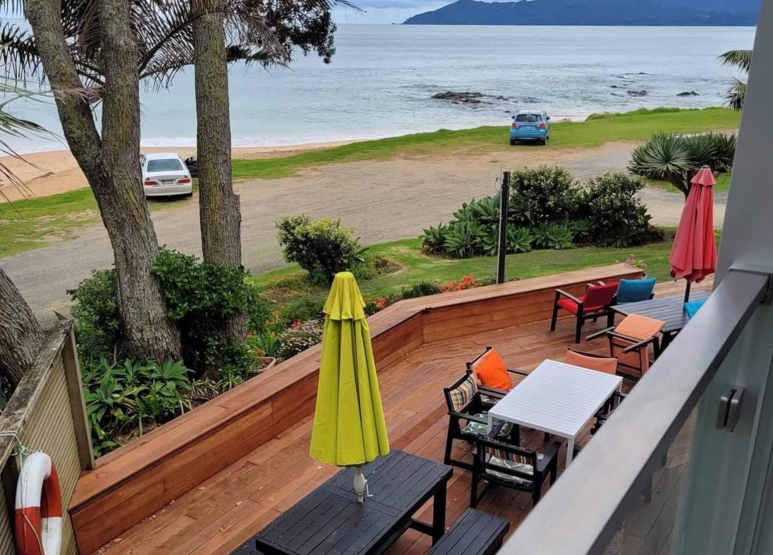 Driftwood Beachfront, Cable Bay, Northland Lodge Coopers Beach